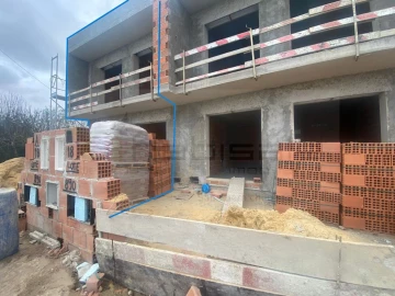Moradia T4 para Venda em Fernao Ferro