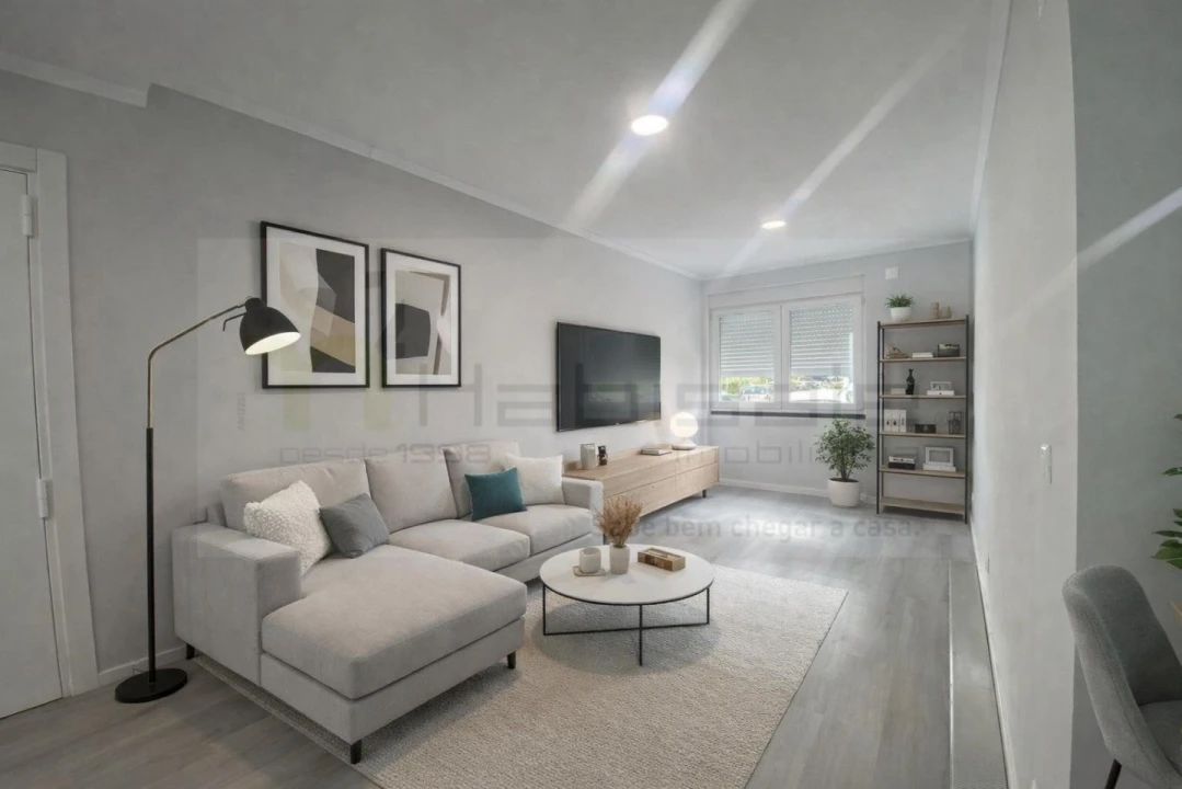 Apartamento T2 para Venda em Benfica Foto 1