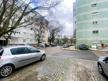 Apartamento T2 para Venda em Benfica
