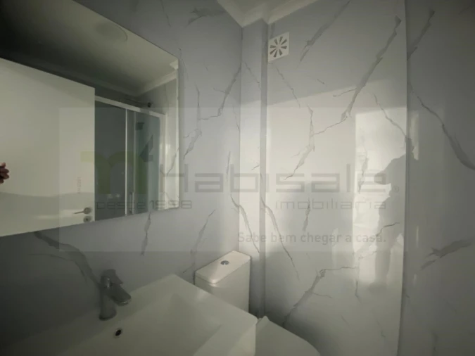 Apartamento T2 para Venda em Benfica Foto 11