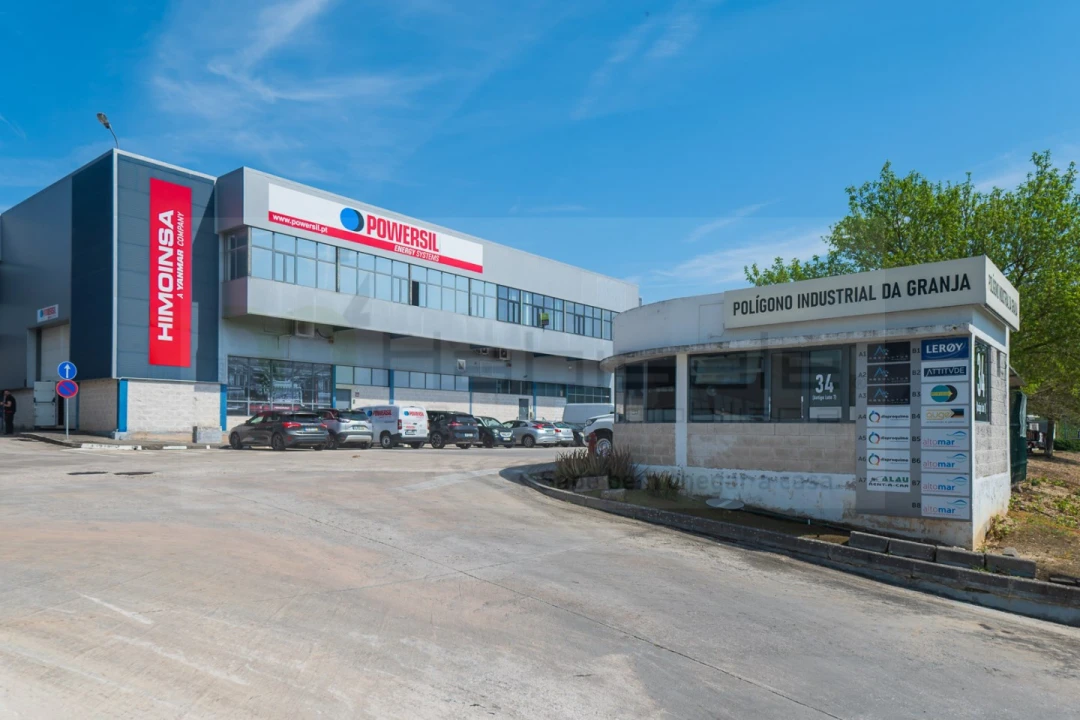 Armazém para Venda em Vialonga Foto 3