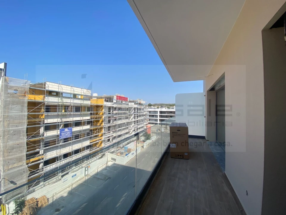 Apartamento T3 para Venda em Carnaxide e Queijas Foto 10