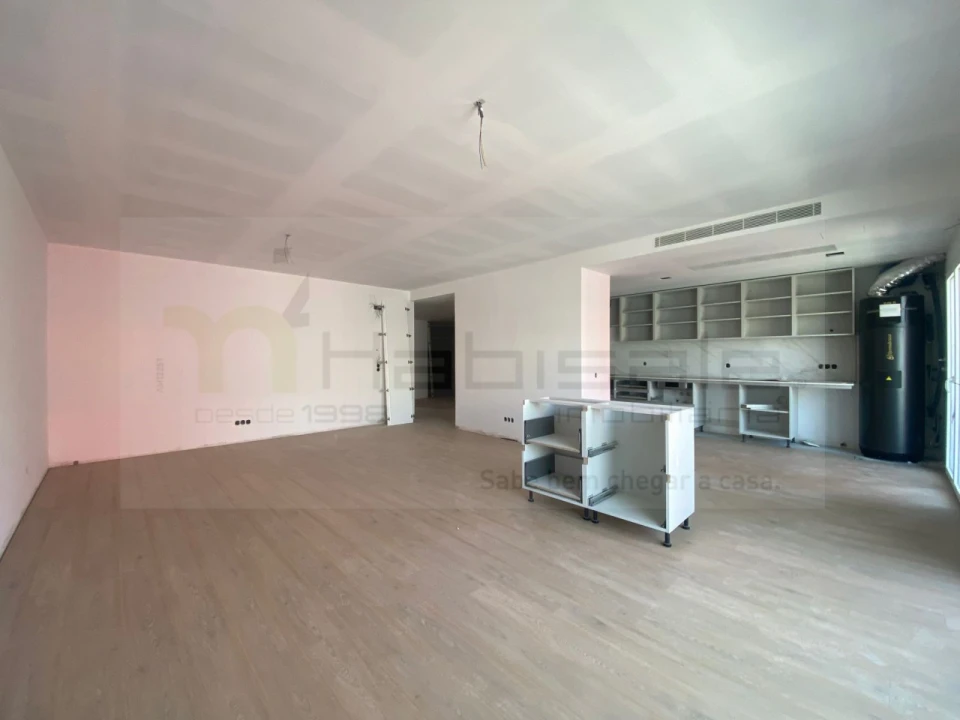 Apartamento T3 para Venda em Carnaxide e Queijas Foto 11