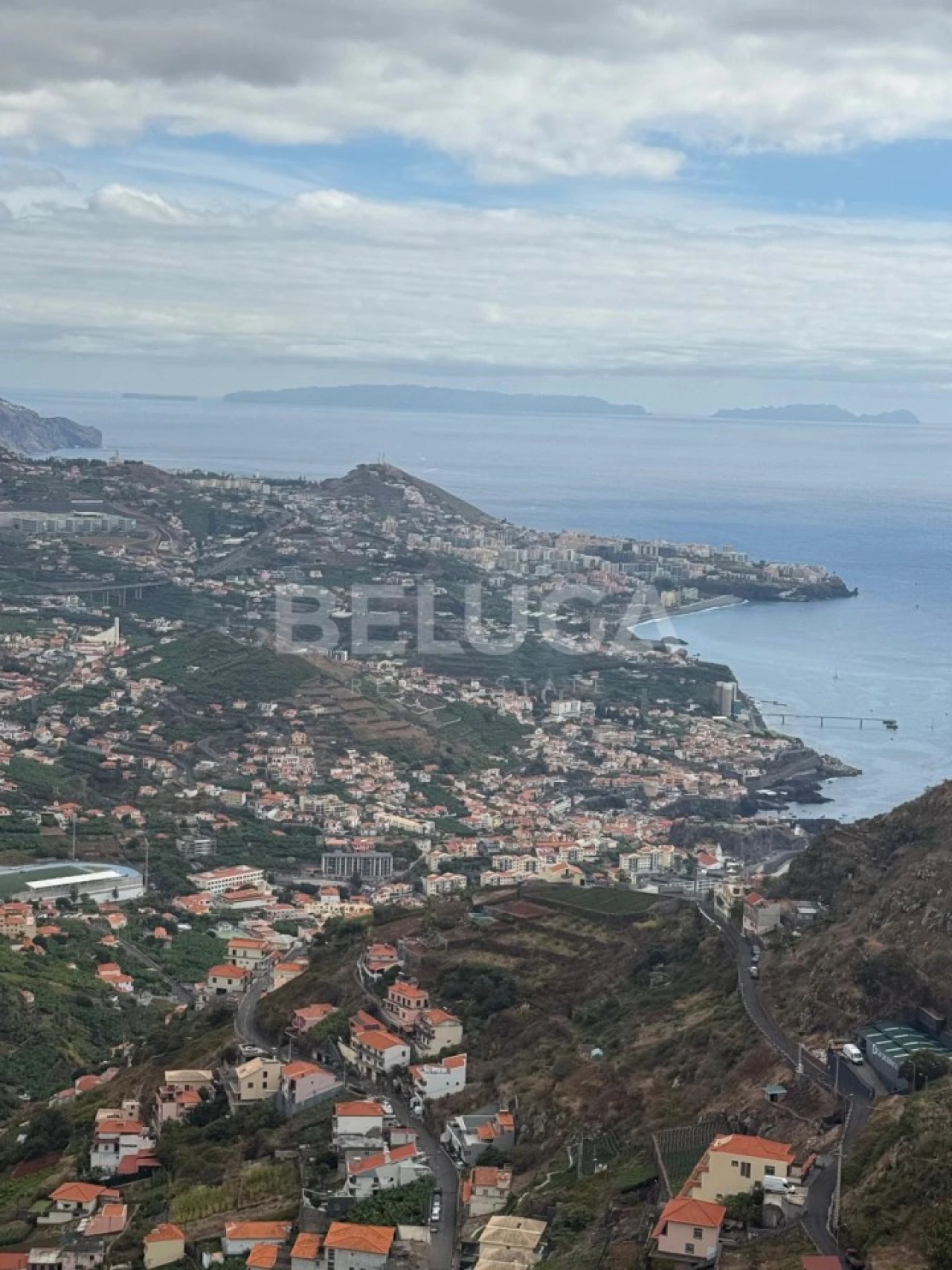 Terreno para Venda em Camara de Lobos Foto 2