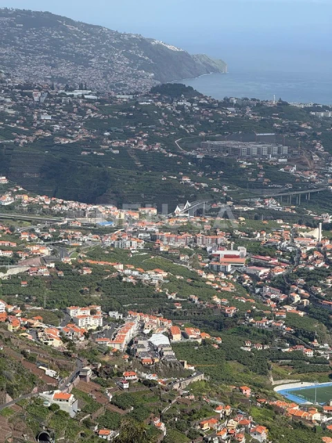 Terreno para Venda em Camara de Lobos