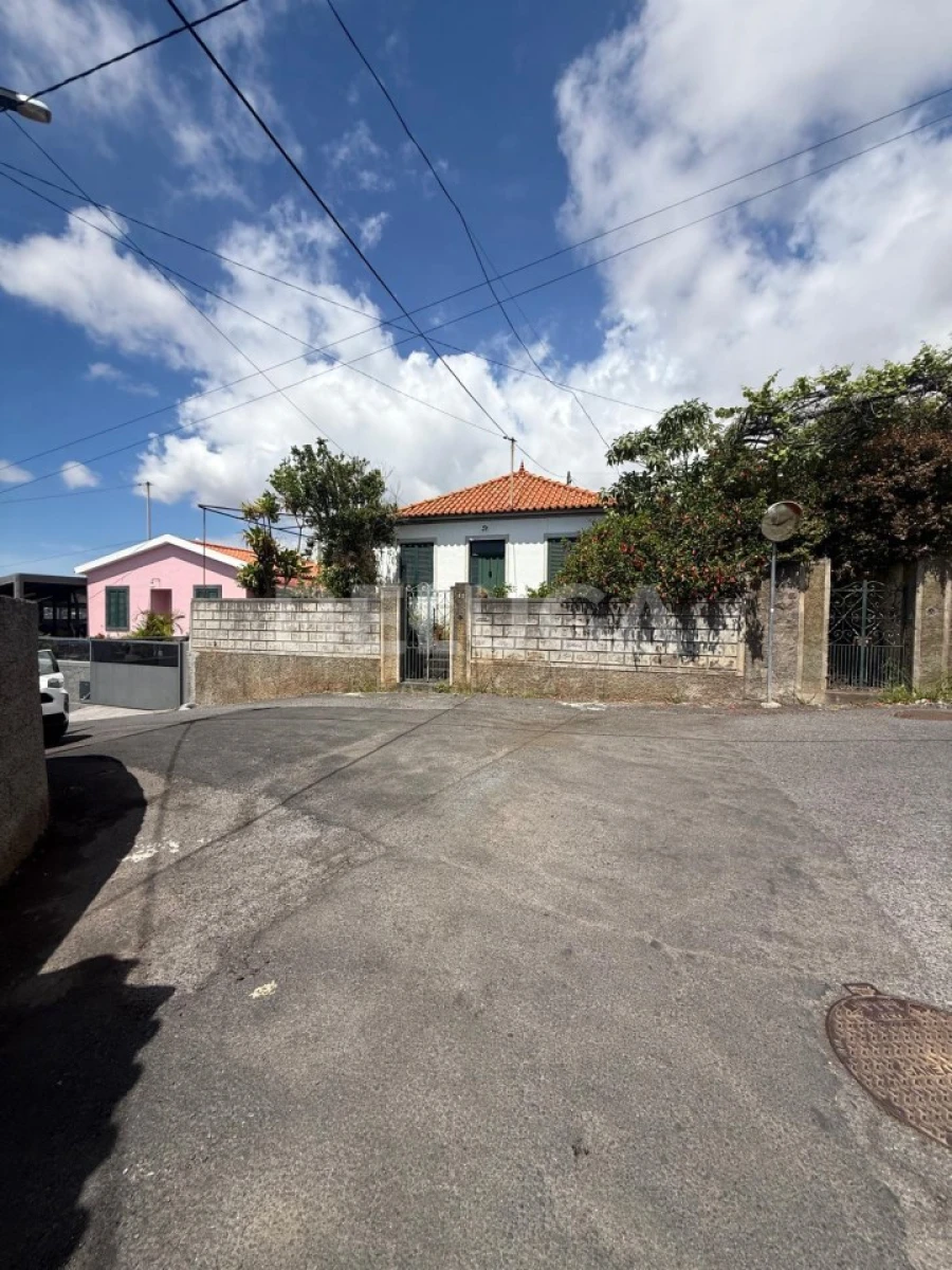 Moradia T3 para Venda em Monte Foto 34
