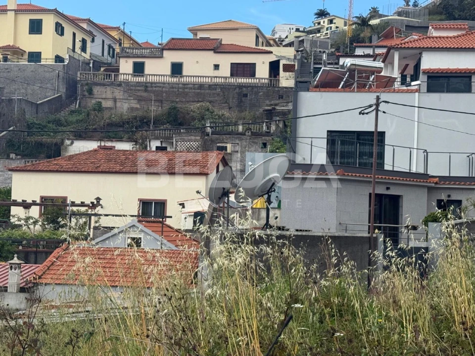 Moradia T3 para Venda em Santo Antonio Foto 18
