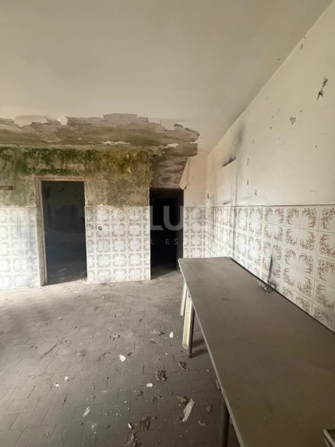 Moradia T3 para Venda em Santo Antonio