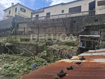 Moradia T3 para Venda em Santo Antonio