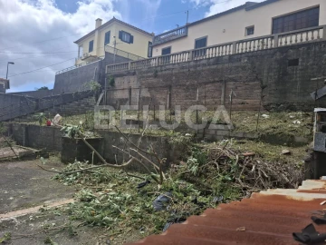 Moradia T3 para Venda em Santo Antonio