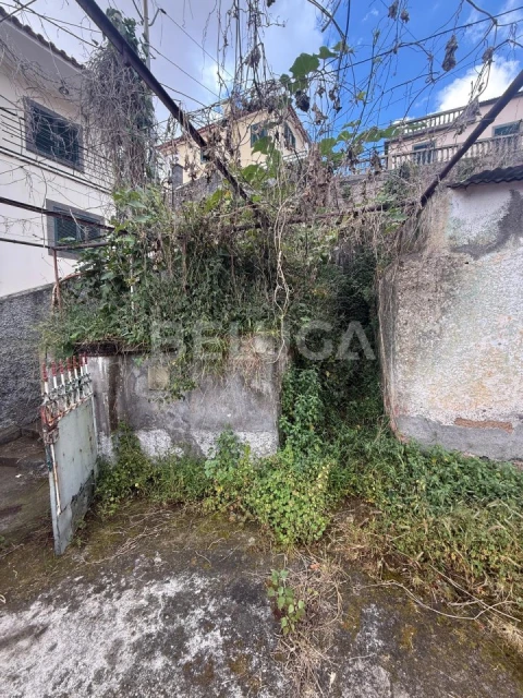 Moradia T3 para Venda em Santo Antonio