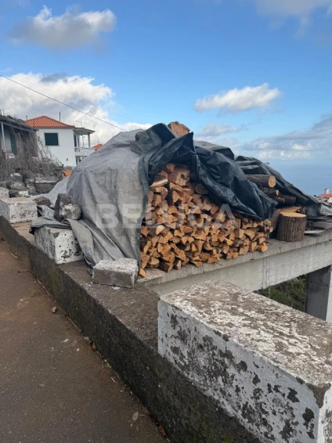 Terreno para Venda em Camara de Lobos