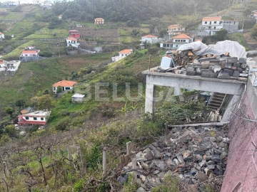 Terreno para Venda em Camara de Lobos