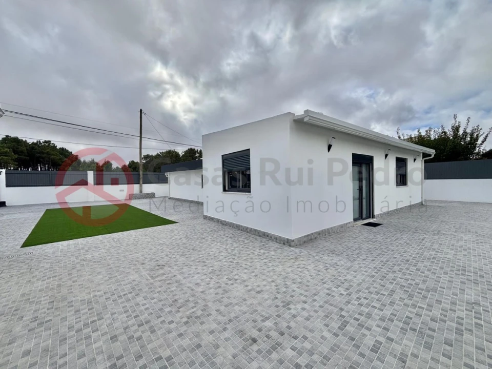 Moradia T3 para Venda em Fernao Ferro Foto 20