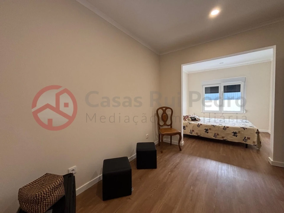 Moradia T3 para Venda em Fernao Ferro Foto 28