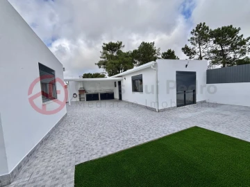 Moradia T3 para Venda em Fernao Ferro