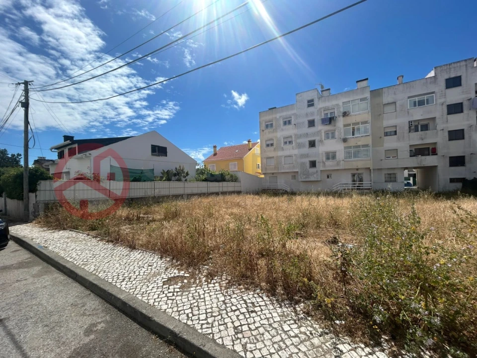 Terreno para Venda em Quinta do Conde Foto 3