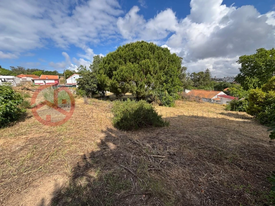 Terreno para Venda em Charneca de Caparica e Sobreda Foto 8