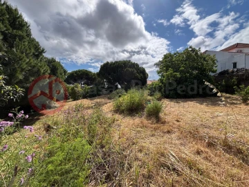 Terreno para Venda em Charneca de Caparica e Sobreda