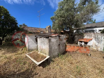 Terreno para Venda em Charneca de Caparica e Sobreda