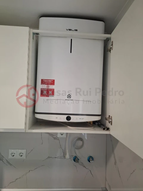 Apartamento T3 para Venda em Laranjeiro e Feijó