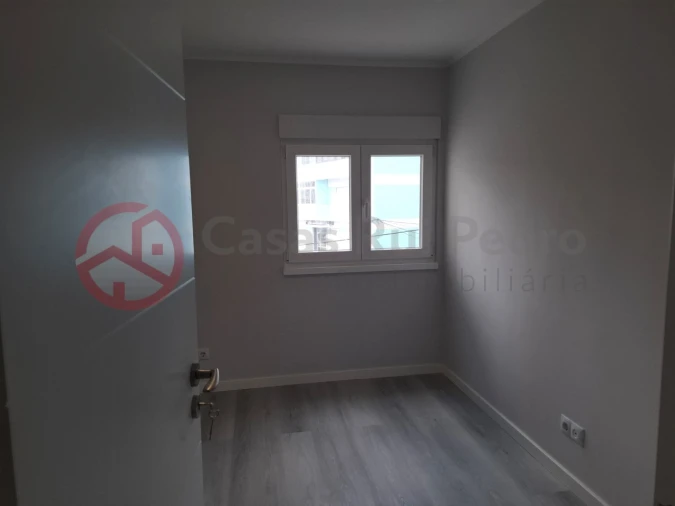 Apartamento T3 para Venda em Laranjeiro e Feijó Foto 14