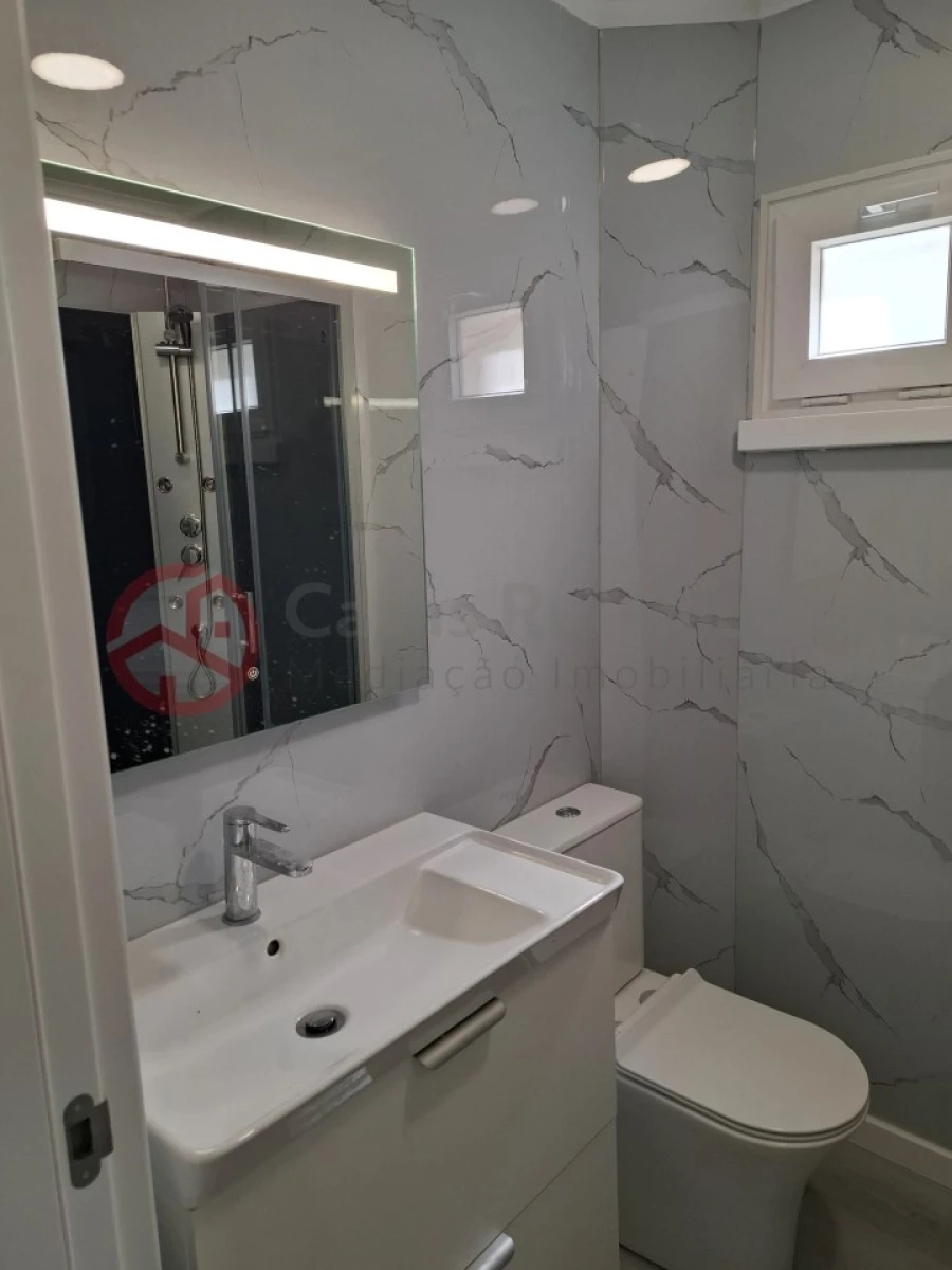 Apartamento T3 para Venda em Laranjeiro e Feijó Foto 19