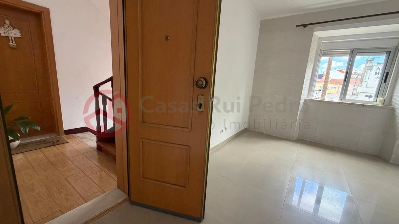 Apartamento T2 para Venda em Almada, Cova da Piedade, Pragal e Cacilhas Foto 12