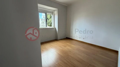 Apartamento T2 para Venda em Almada, Cova da Piedade, Pragal e Cacilhas