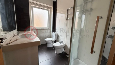 Apartamento T2 para Venda em Almada, Cova da Piedade, Pragal e Cacilhas
