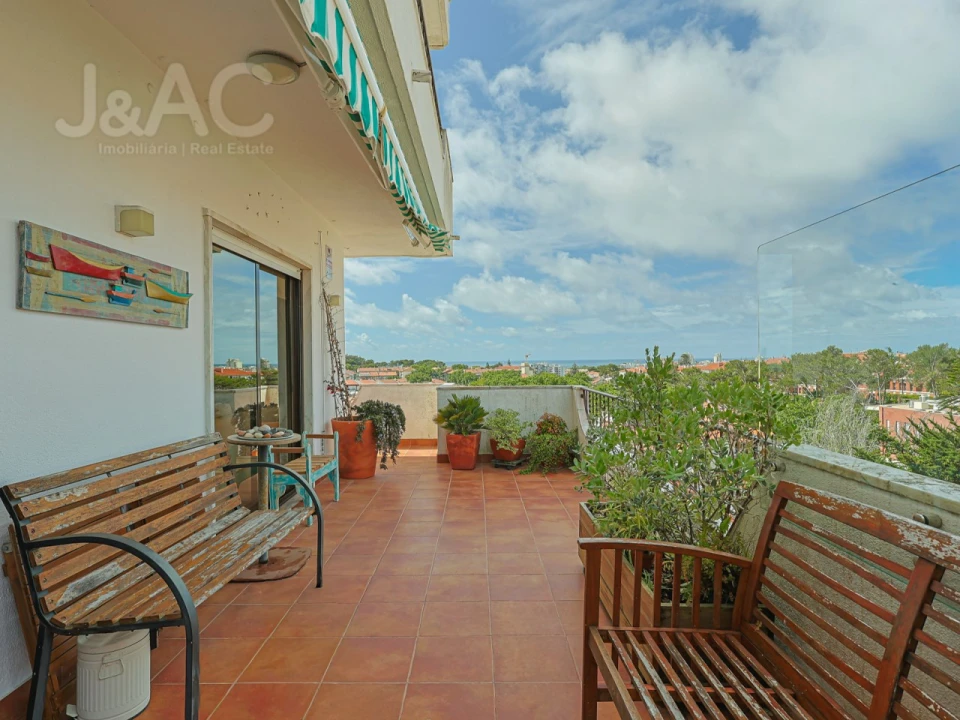 Apartamento T3 para Venda em Alcabideche Foto 1