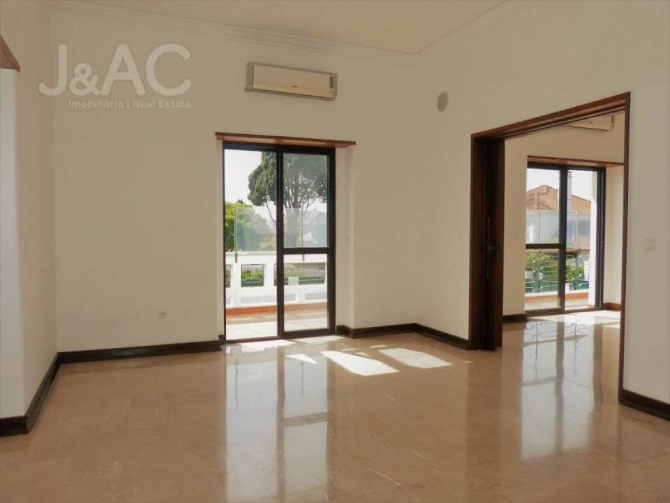 Moradia T6 para Arrendamento em Belém Foto 6