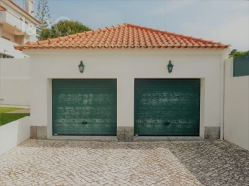Moradia T6 para Arrendamento em Belém