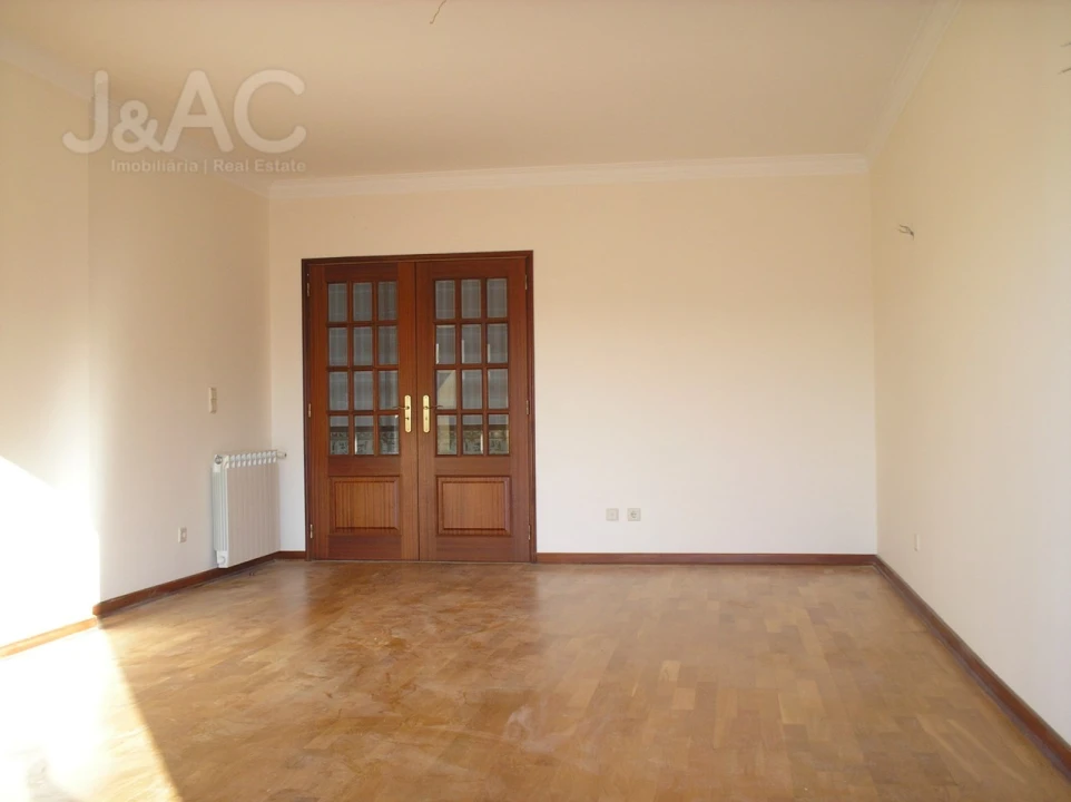 Apartamento T3 para Arrendamento em Cascais e Estoril Foto 1