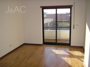 Apartamento T3 para Arrendamento em Cascais e Estoril