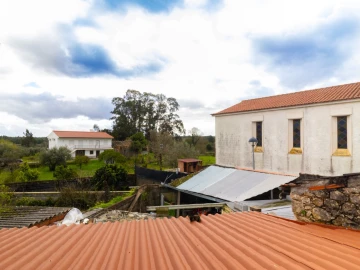 Moradia T3 para Venda em Portunhos e Outil