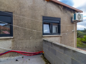 Moradia T3 para Venda em Portunhos e Outil