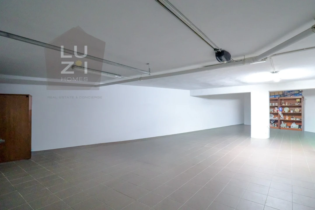 Moradia T3 para Venda em Odiaxere Foto 50