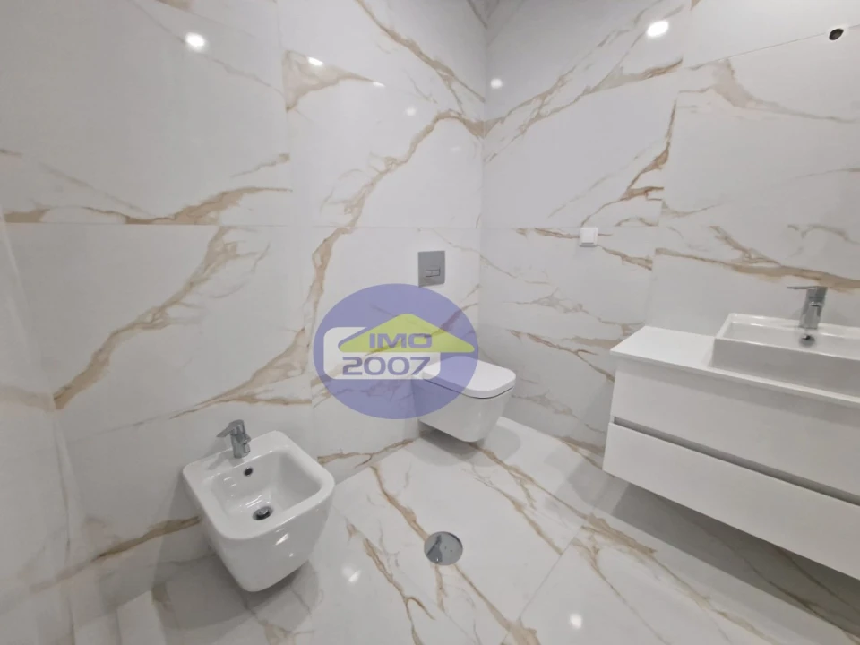 Apartamento T2 para Venda em Santa Maria da Feira, Travanca, Sanfins e Espargo Foto 4