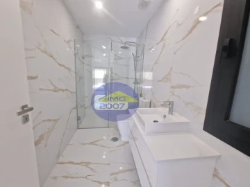 Apartamento T2 para Venda em Santa Maria da Feira, Travanca, Sanfins e Espargo