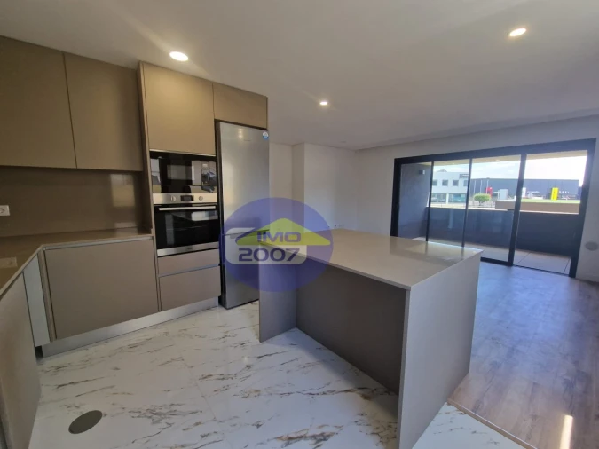 Apartamento T2 para Venda em Santa Maria da Feira, Travanca, Sanfins e Espargo Foto 2