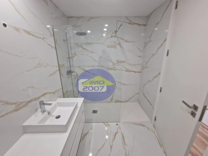 Apartamento T2 para Venda em Santa Maria da Feira, Travanca, Sanfins e Espargo Foto 8