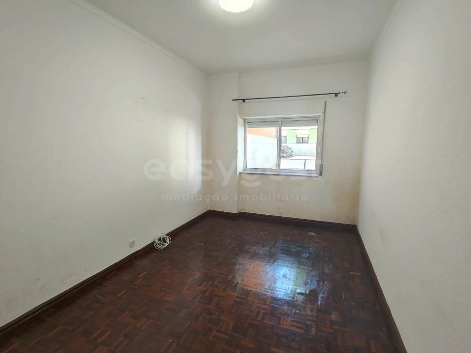 Apartamento T4 para Venda em Amora Foto 11