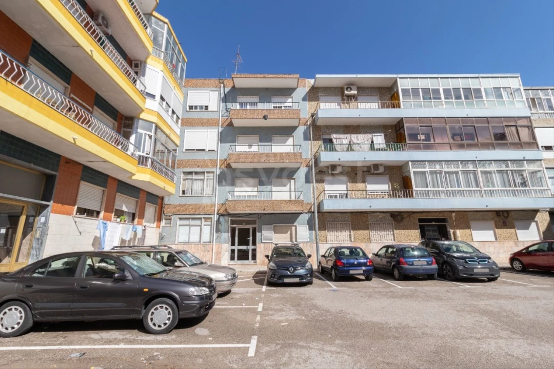 Apartamento T4 para Venda em Amora Foto 17