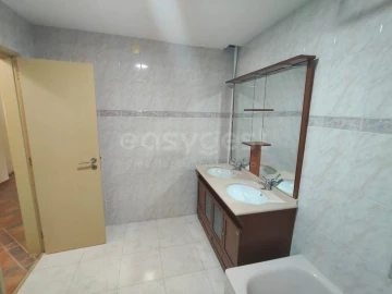 Apartamento T4 para Venda em Amora