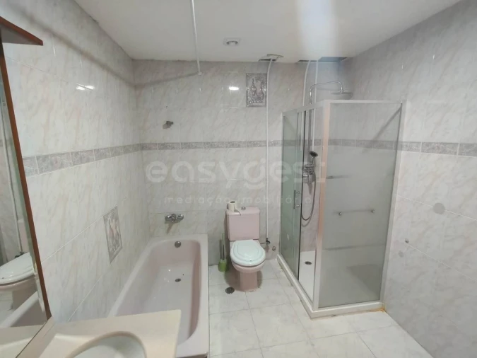 Apartamento T4 para Venda em Amora Foto 15