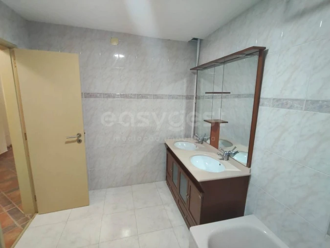 Apartamento T4 para Venda em Amora Foto 16
