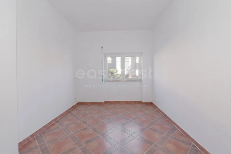 Apartamento T4 para Venda em Amora Foto 4