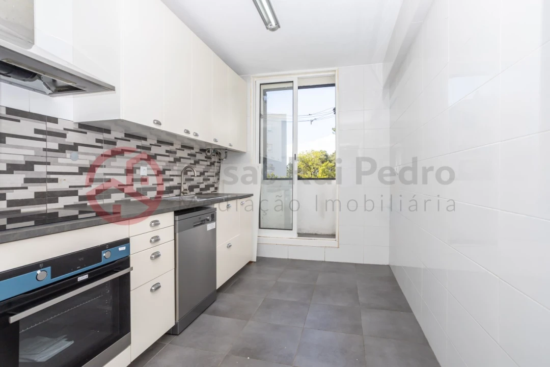 Apartamento T2 para Venda em Azeitão (São Lourenço e São Simão) Foto 2