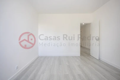 Apartamento T2 para Venda em Azeitão (São Lourenço e São Simão)